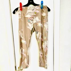 RBX Cropped Capri Floral Pocket Leggings